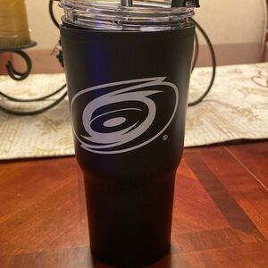 NEW PRICE DROP!!
NC STATE & HURRICANES Hot & Cold drinking cup!